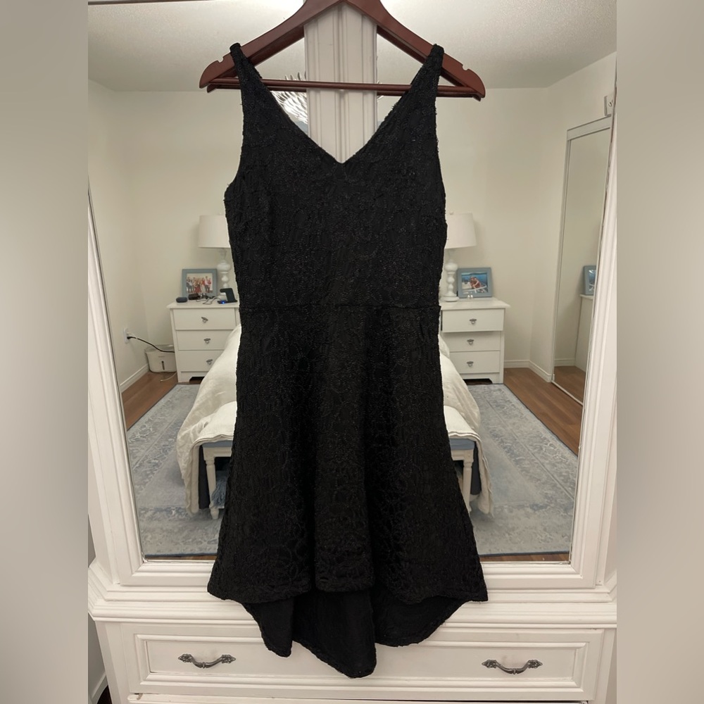 Reitmans Signature Black High-Low Dress with Pockets - Size 6